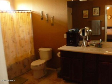 MASTER BATH ROOM