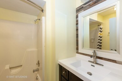 1240 Zange Dr, Algonquin, IL 60102 - photo 3