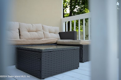 845 W Fingerboard Rd, Staten Island, NY 10305 - photo 6