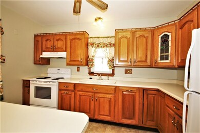 193 Knight St, Woonsocket, RI 02895 - photo 5