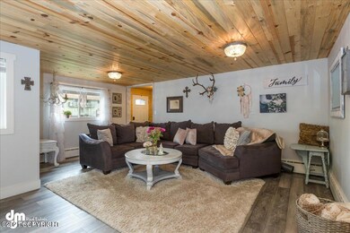 37-Updated Interiors-ELKO2480