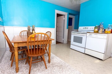 10 Salford St, Worcester, MA 01604 - photo 5