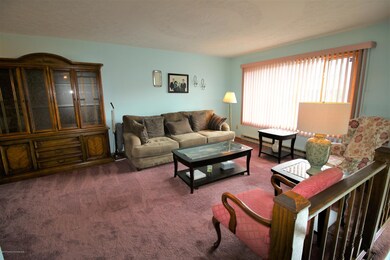 81 W Palm St, Olyphant, PA 18447 - photo 5