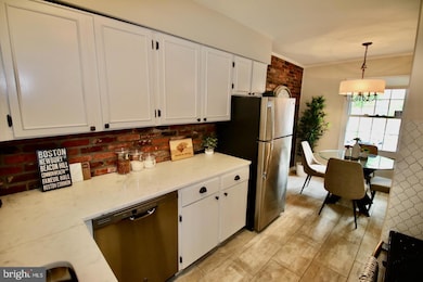 5918 Prince George Dr unit 313, Springfield, VA 22152 - photo 7