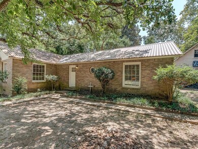 403 W Seale St, Nacogdoches, TX 75964 - photo 5