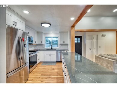 2855 Cheryl St, Eugene, OR 97408 - photo 6