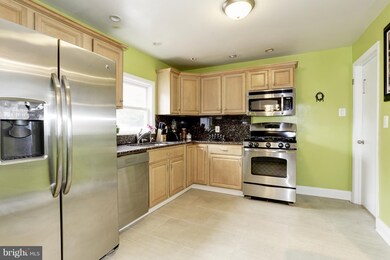 3378 Crumpton S, Laurel, MD 20724 - photo 4