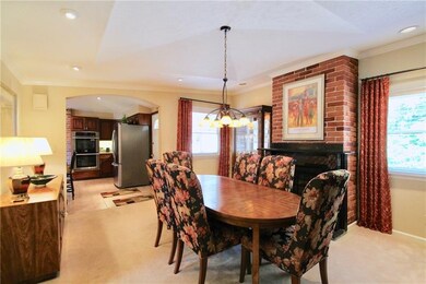 400 Sweetbriar St, Pittsburgh, PA 15211 - photo 4