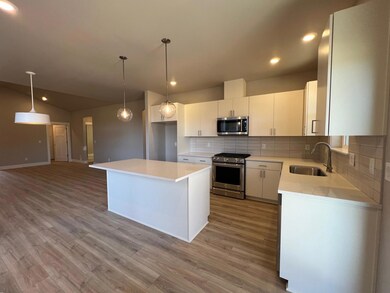 61154 SE Berkshire Way unit 78, Bend, OR 97702 - photo 2