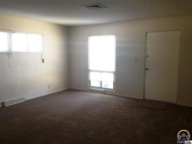 7103 SW Lario Ln, Topeka, KS 66619 - photo 4