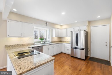 3608 Irish Moss Ct, Fairfax, VA 22033 - photo 6