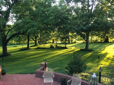 200 Farmbrook Cir, Frankfort, KY 40601 - photo 7