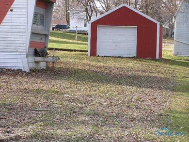 114 Madison St S, West Unity, OH 43570 - photo 2