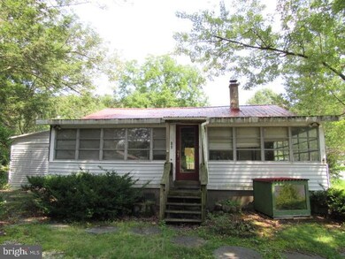 300 Pine Blvd, Orwigsburg, PA 17961 - photo 2