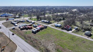 709 E Chicago, Okmulgee, OK 74447 - photo 6