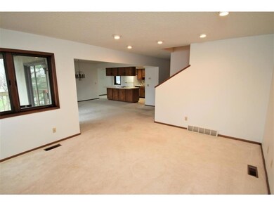 4932 W Park Dr unit F1, West Des Moines, IA 50266 - photo 3