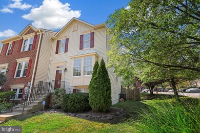 8512 Pine Meadows Dr, Odenton, MD 21113 - photo 2