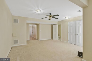 2533 James Maury Dr, Herndon, VA 20171 - photo 7