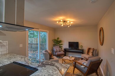 2651 Brandon Rd Upper-large-010-46-Rec R