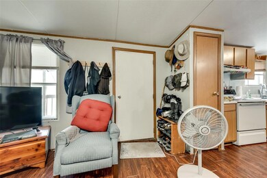 114 SW County Road 1006, Corsicana, TX 75110 - photo 5