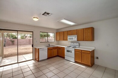 4015 E Hide Trl (5)