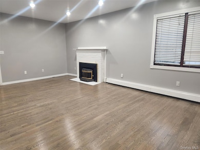 1504 3rd St, West Babylon, NY 11704 - photo 3