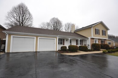 854 N Columbia St, Naperville, IL 60563 - photo 2