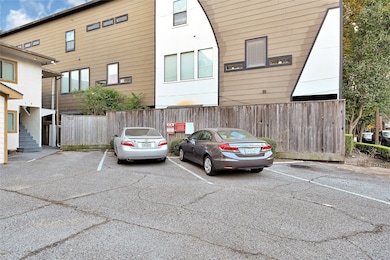 1607 Welch St unit 5, Houston, TX 77006 - photo 7