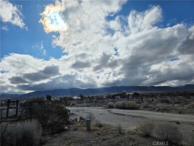 1 Goss Rd, Piñon Hills, CA 92372 - photo 5