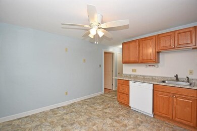 83 Hartford Ave E unit A, Mendon, MA 01756 - photo 7