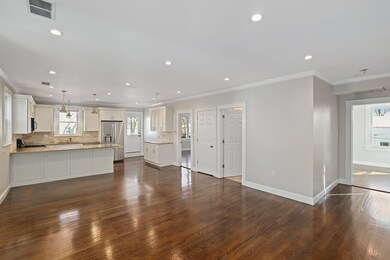 132 Sylvia St unit 2, Arlington, MA 02476 - photo 2