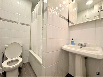 668 Riverside Dr unit 3H, New York, NY 10031 - photo 5