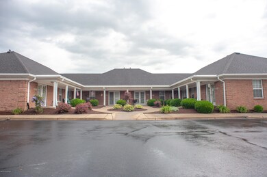 8122 Arthur Goins Blvd unit 8122, Louisville, KY 40228 - photo 2