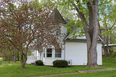 325 E Jefferson St, Warren, IN 46792 - photo 4