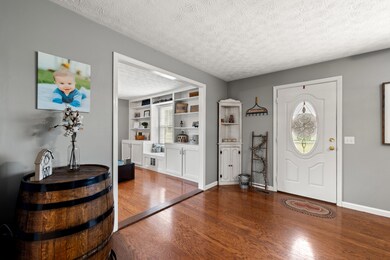 325 Goodlett Rd, Salvisa, KY 40372 - photo 5