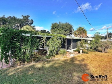 413 Oak Dr, Leesburg, FL 34788 - photo 3