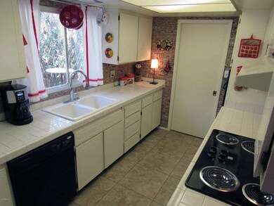 1649 E Laguna Dr, Tempe, AZ 85282 - photo 7