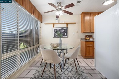 1395 Kenwal Rd unit A, Concord, CA 94521 - photo 4