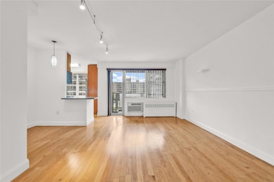 MeadowWood at Gateway unit 4F, Brooklyn, NY 11207 - photo 6