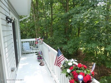 911 Scarlet Oak Ave, Toms River, NJ 08755 - photo 7