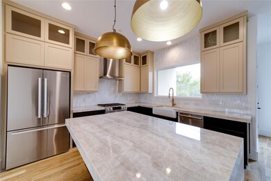 2524 Galvez Ave, Fort Worth, TX 76111 - photo 2