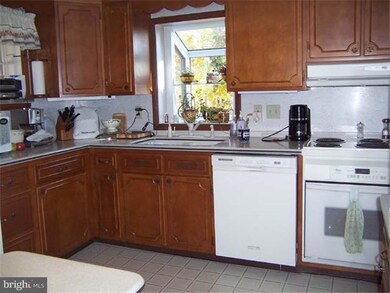 17 Willow Dr, Douglassville, PA 19518 - photo 6