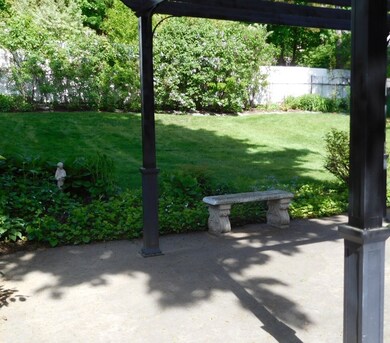 51 Portland St, Holyoke, MA 01040 - photo 5