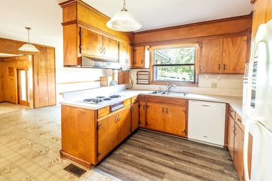 3241 W Main St, Erin, TN 37061 - photo 7