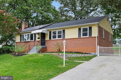 9202 Sheridan St, Lanham, MD 20706 - photo 6