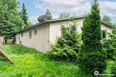 3135 E 84th Ave