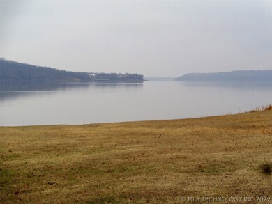 Easy Access To The Lake