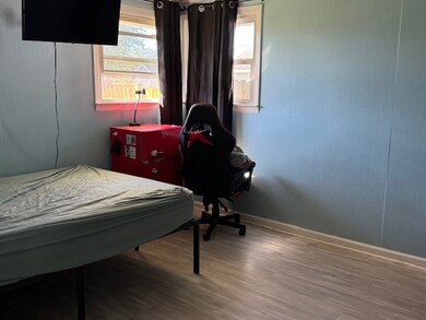 829 W Windsor Ave, Crete, IL 60417 - photo 7