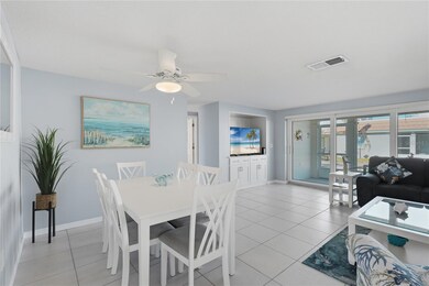 Island House unit 13, Sarasota, FL 34242 - photo 5