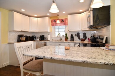 21 Overland Ave, Cranston, RI 02910 - photo 3